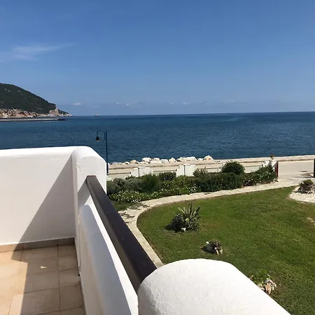 Del Sol E Skopelos Town